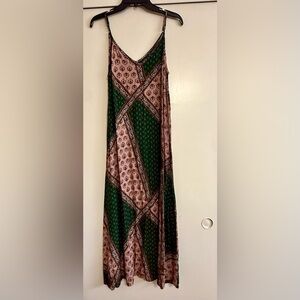 Natural Life bandana maxi. Green and blush. Size small. Adjustable straps